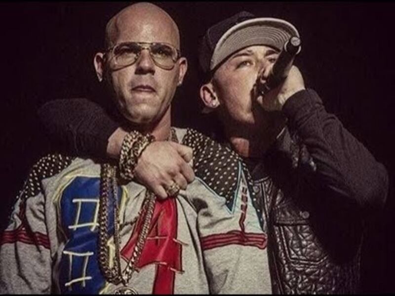 Cosculluela y Kendo Kaponi