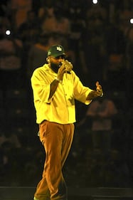 Eladio Carrión, concierto Coliseo de Puerto Rico.