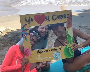 Lizbeth Davila, Amira Odeh y Suzette Quiros, Puerto Rico